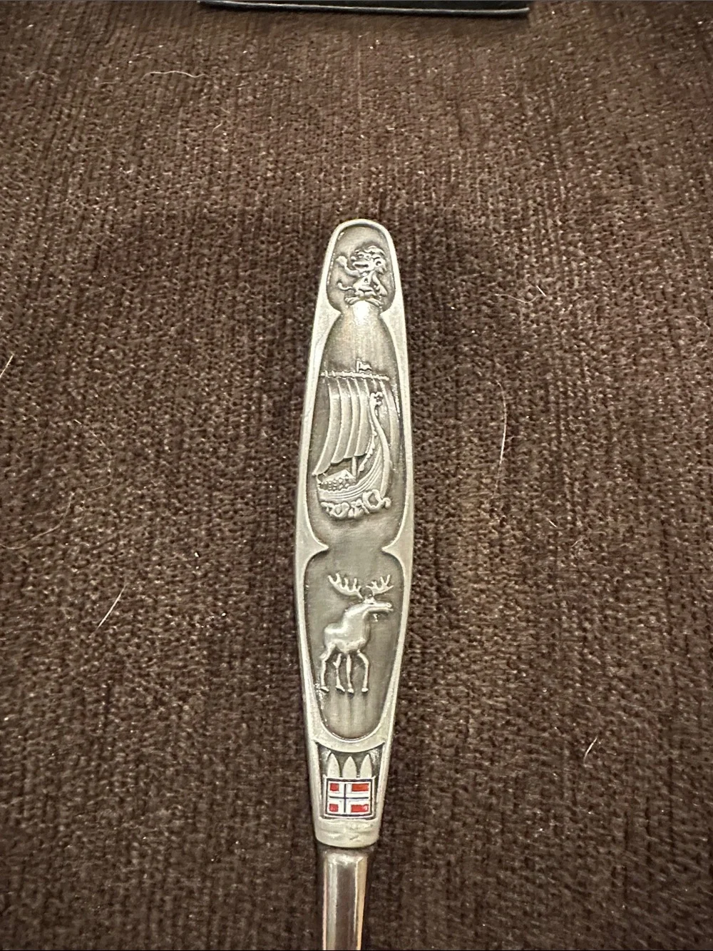 N/A elegant silver